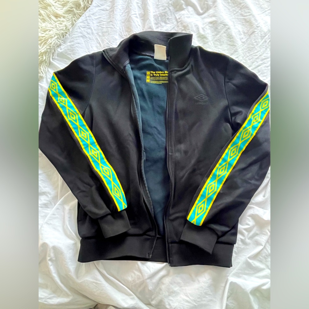 UMBRO zip up lightweight jacket